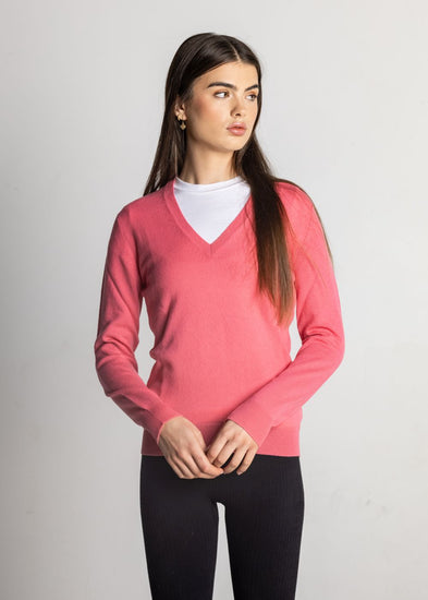 Isla Women's Scottish Made Cashmere V-Neck Jumper - Bright Pink